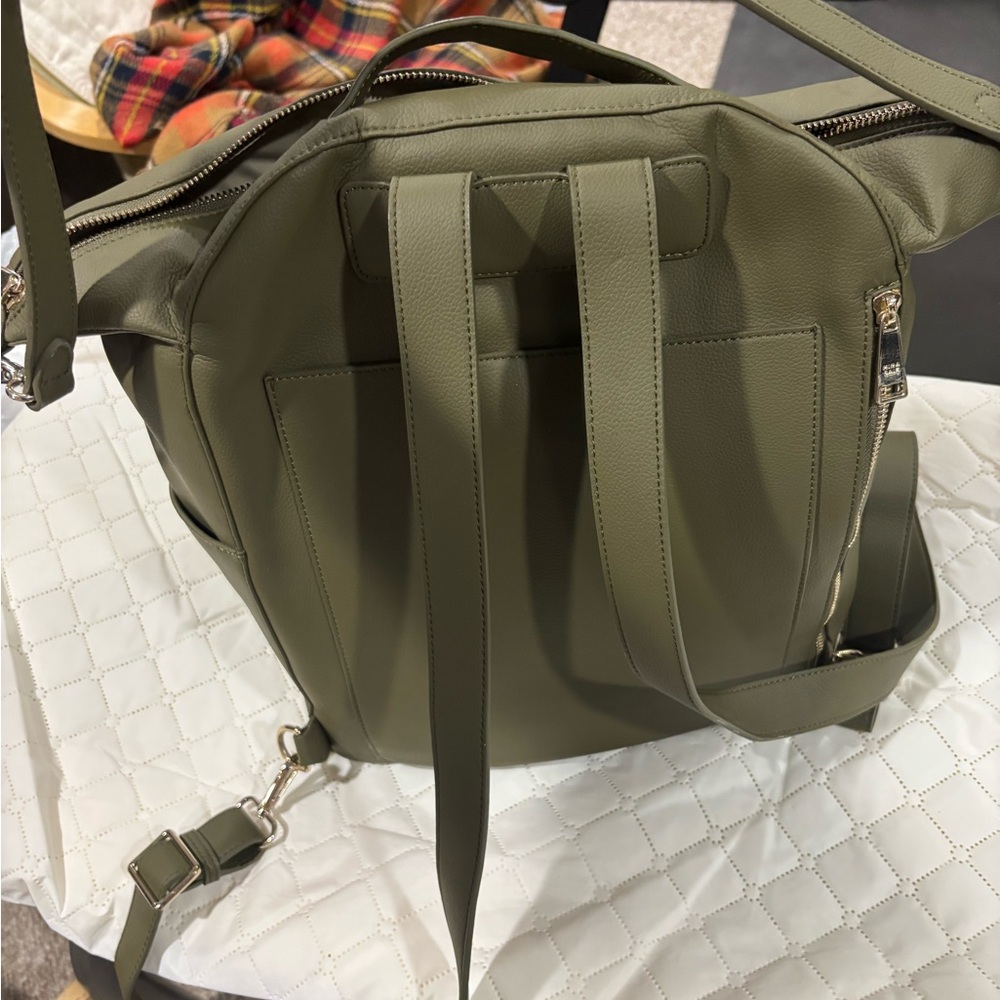 Mina Baie Olive Green Baby Bag - Picture 2 of 4